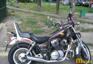 1428994443_Honda-NV750c-kastom_2.jpg